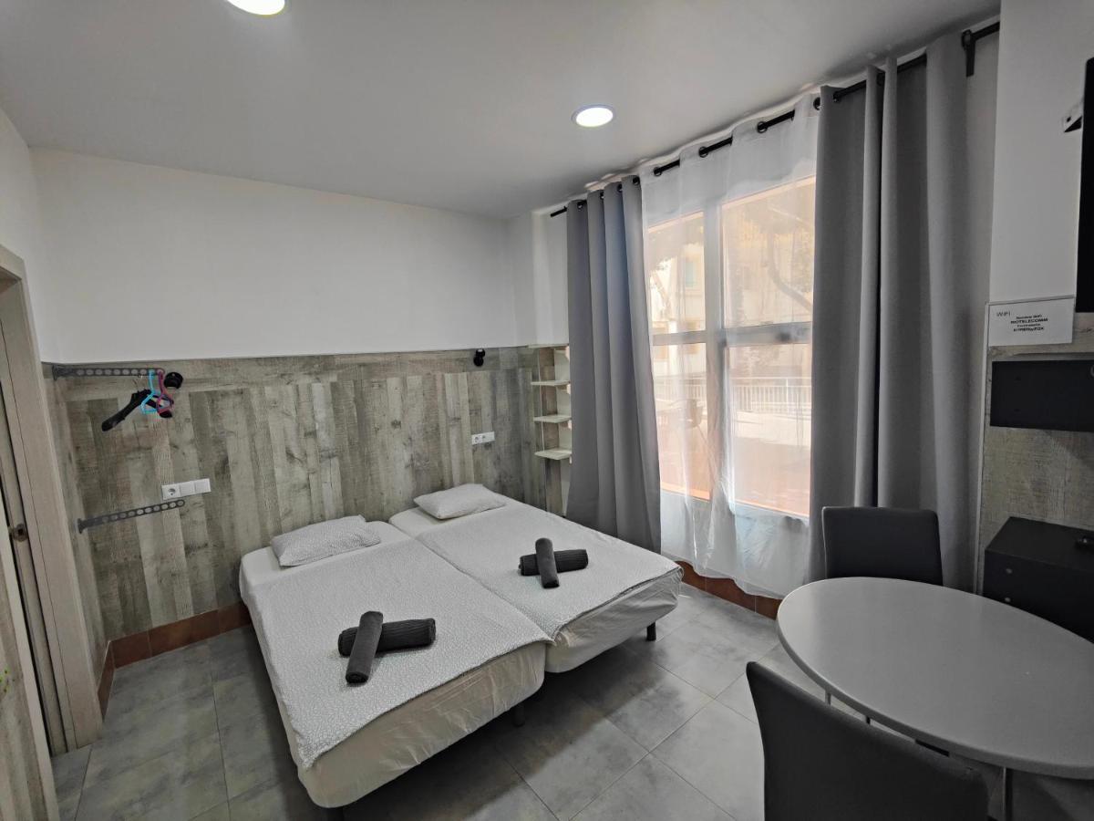 Hotel Ріаza Lfach Calp Exterior foto